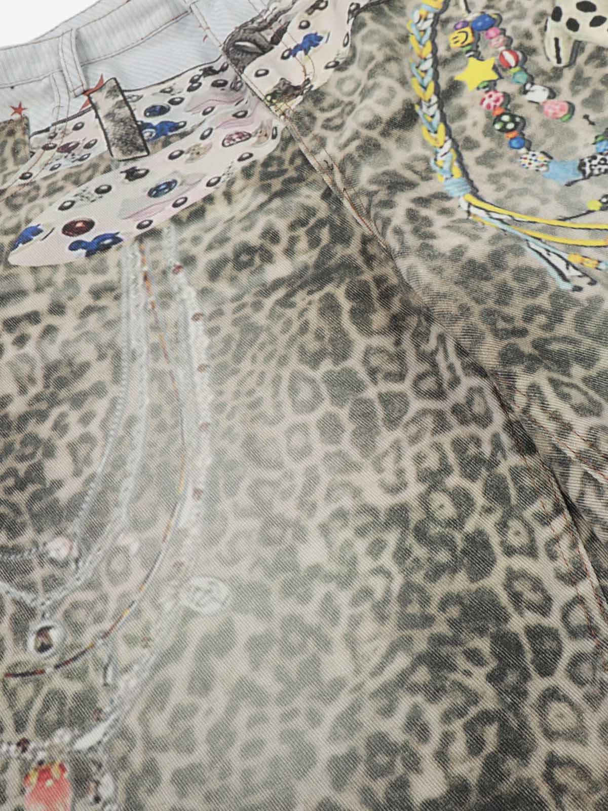Charm Detail Leopard Denim Shorts 