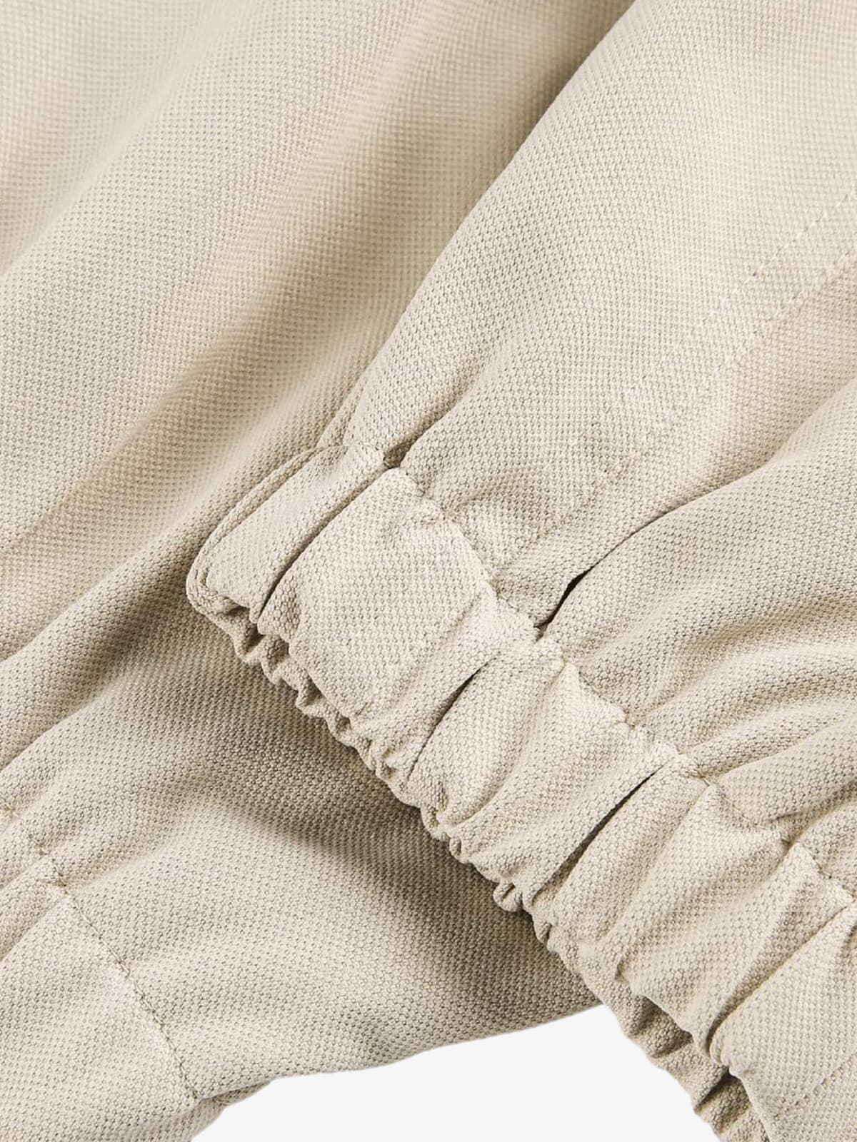 Beige High-Collar Zip-Up Jacket with Functional Pockets - Perfect for Casual and Outdoor Activities 