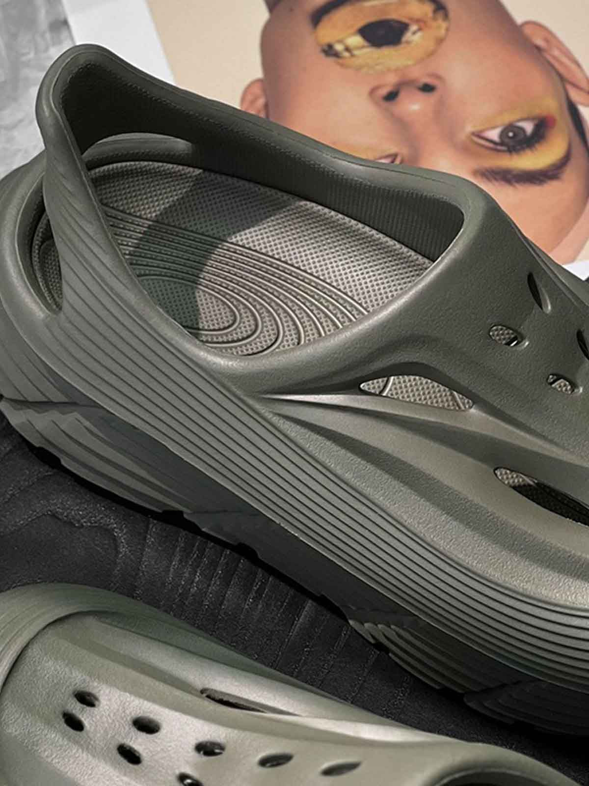 Minimalist EVA Foam Slip-On Clog 