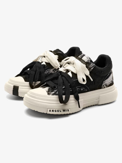 Stylish Chunky Sneakers with Dual Shoelaces for Everyday Wear 