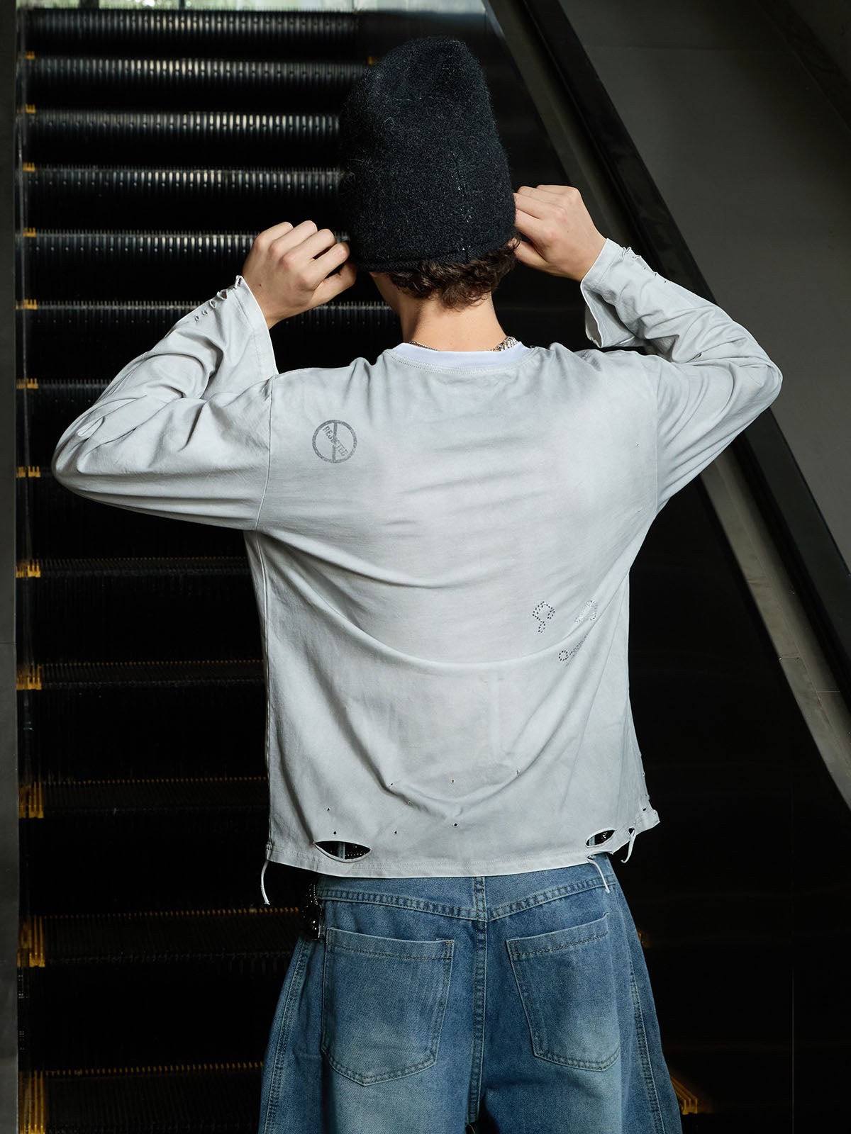 ギター音符グラフィック ユーズド加工長袖Tシャツ