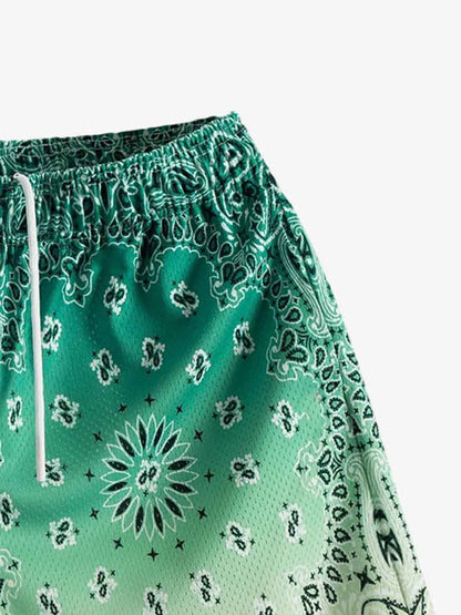 Pantalones cortos deportivos con estampado paisley
