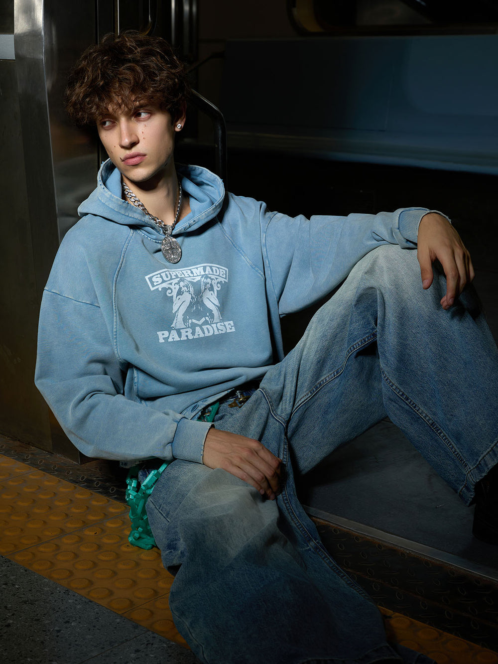 Graphic Cropped Hoodie