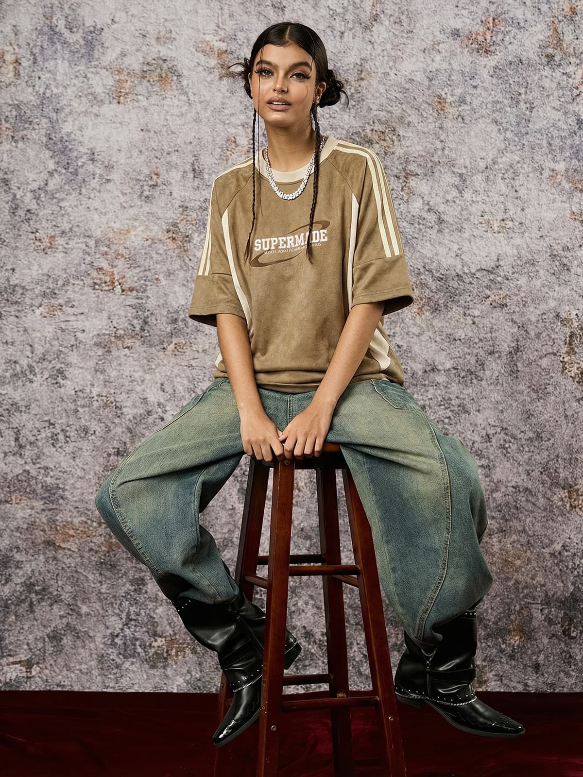 Suede Contrast Color Spliced Letter Embroidery Oversize T-shirt - 2462 