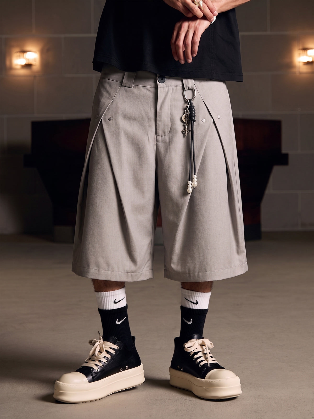 Vintage Deconstructed Pleated Shorts - 2580