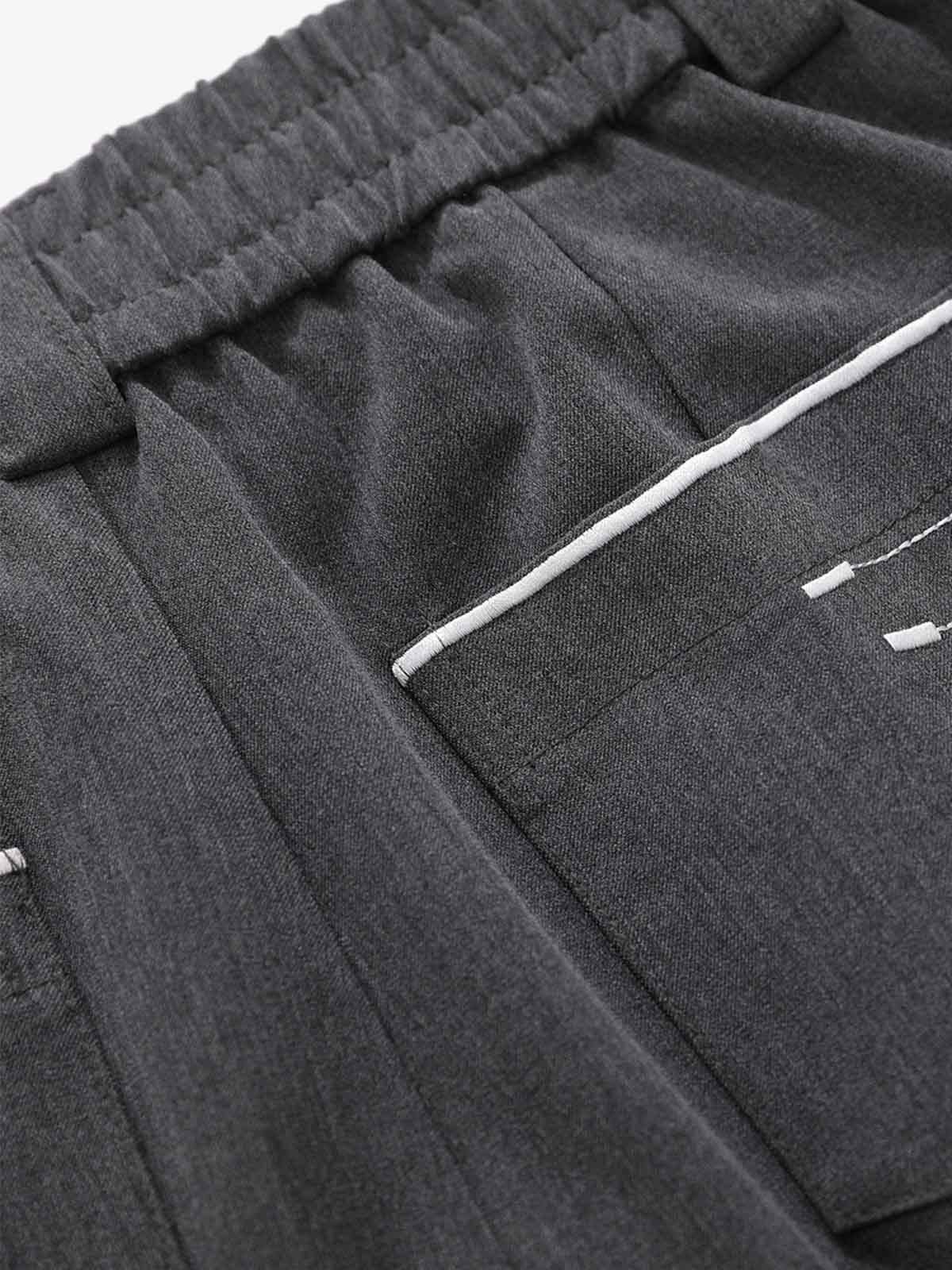 Minimalistisch drapierte, maßgeschneiderte Hose