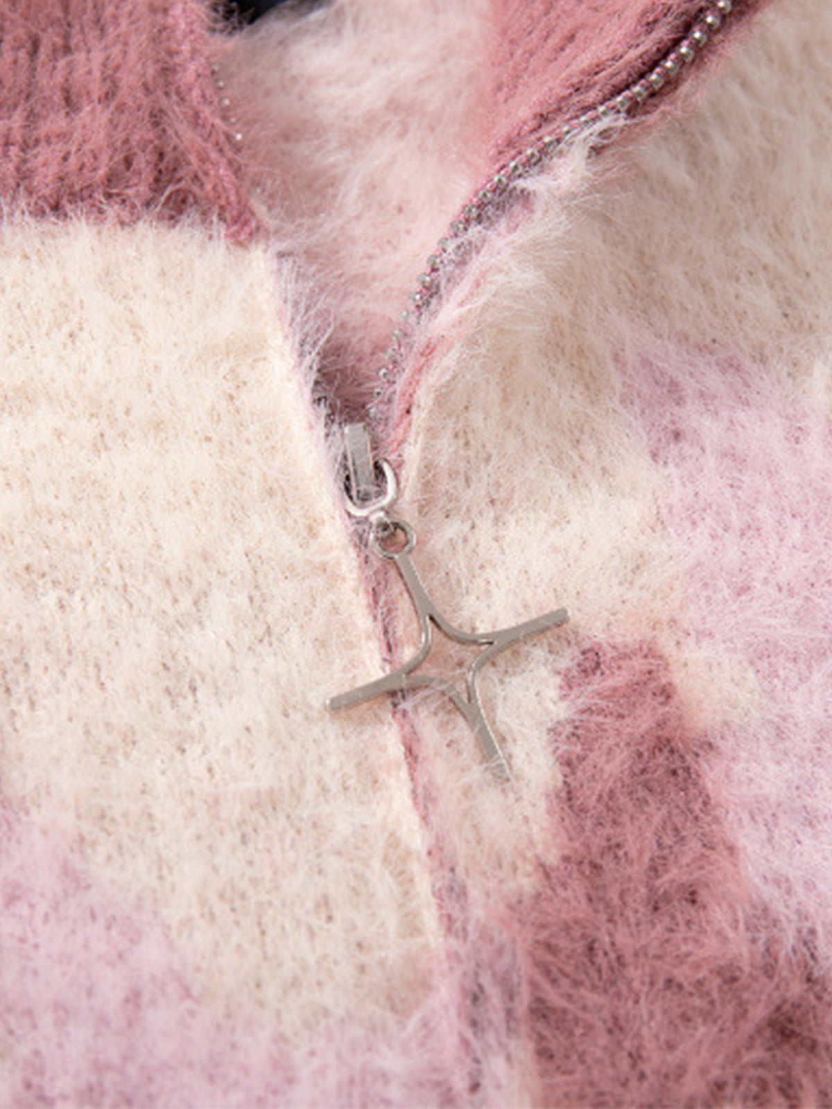Cozy Pink Patterned Sweater for Women - Perfect for Fall and Winter Outfits 