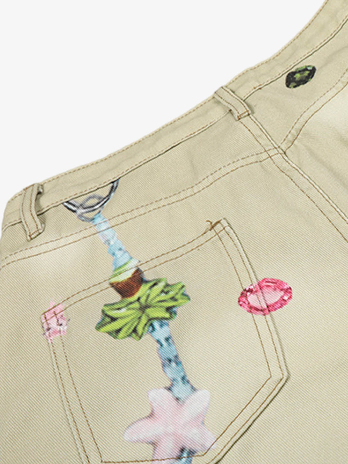 Jeansshorts mit Blumenapplikationen im Used-Look