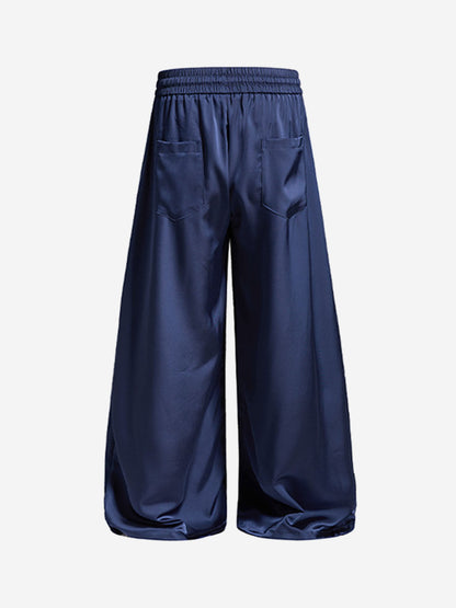 Weite Hose mit Schriftzug und Kordelzug