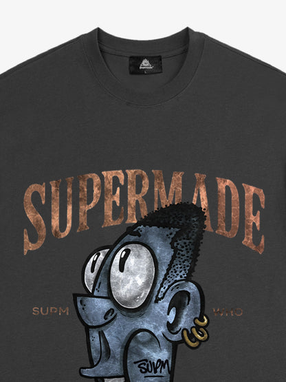 Graphic Print T-Shirt with Bold Artwork and Trendy Design 