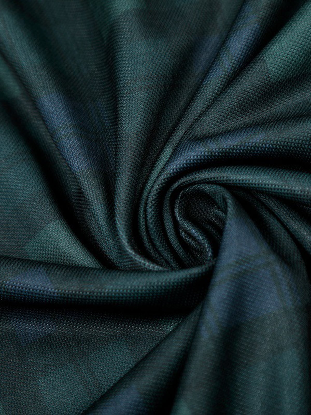 Polyester Long Sleeve Plaid Football Jersey with V-Neck and Team Logo Design 