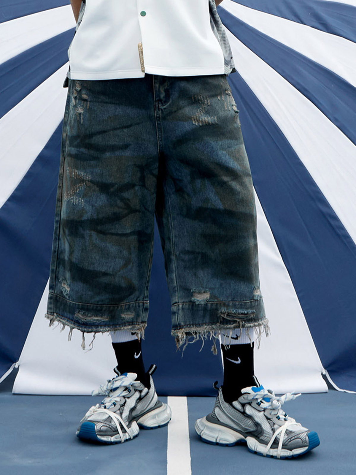 Washed Dirty Ripped Denim Cropped Jorts - 2351