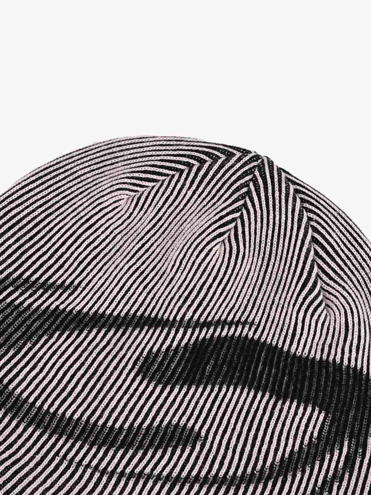 Retro High-Street Striped Graphic Knit Beanie 