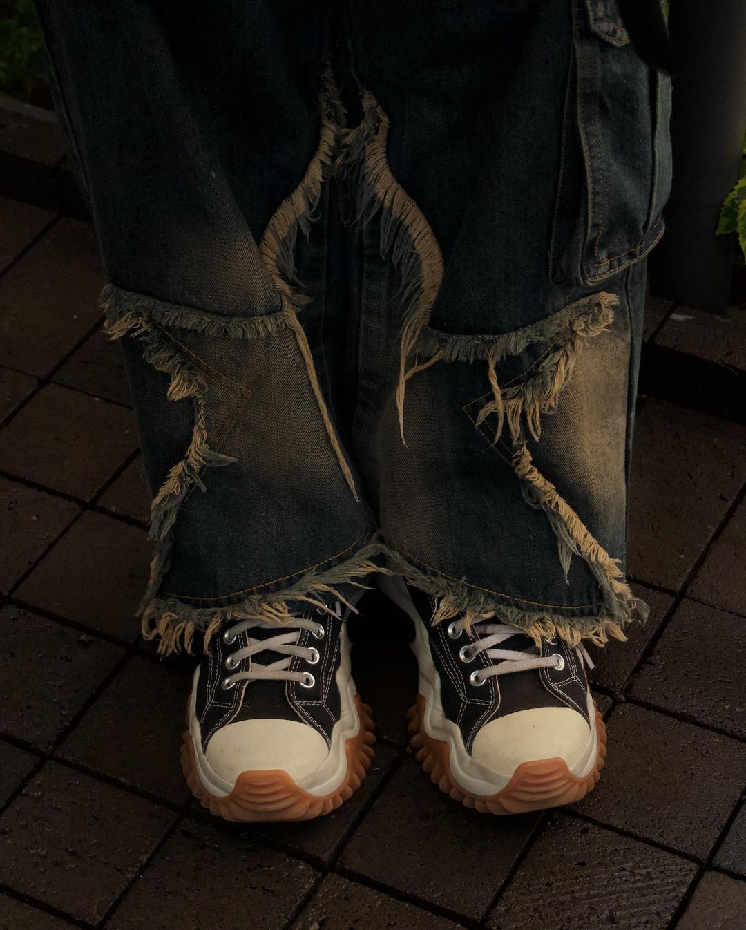 The Supermade Patch Embroidered Straight-leg Jeans - 1572