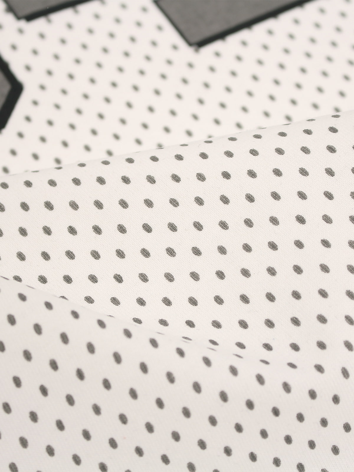 Mesh Fabric Basketball Jersey T-Shirt with Bold Print and Number Design 