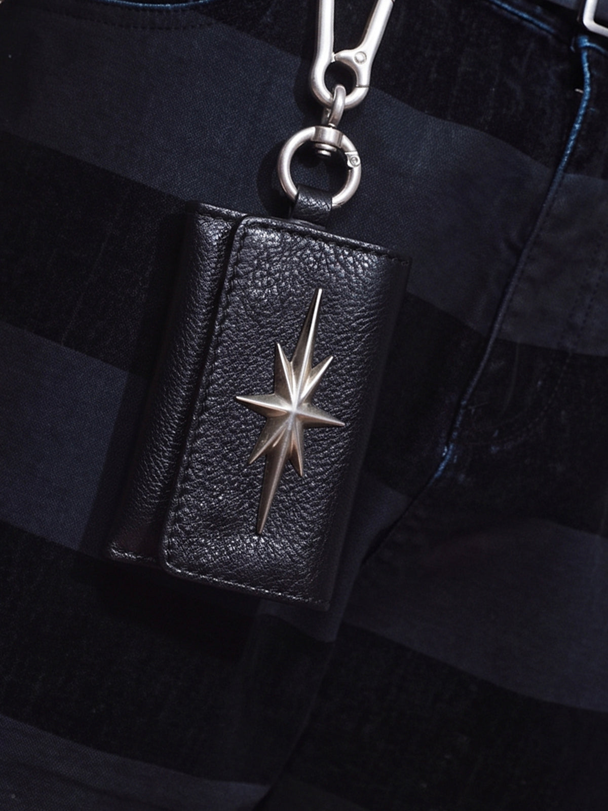 Porte-clés en cuir et léopard avec emblème d'étoile streetwear