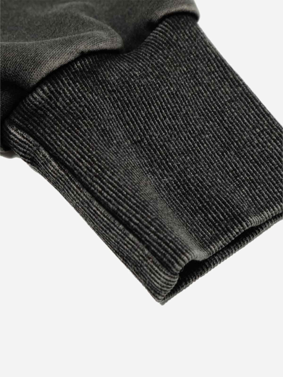 Kurzer Hoodie mit Used-Look-Grafikmuster