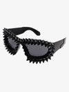 Edgy Spike-Embellished Sunglasses for Fashionistas 