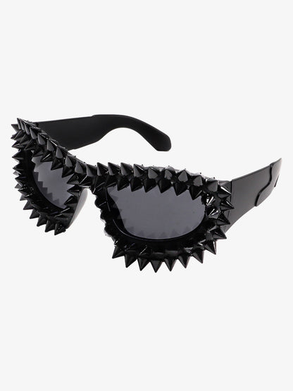 Edgy Spike-Embellished Sunglasses for Fashionistas 