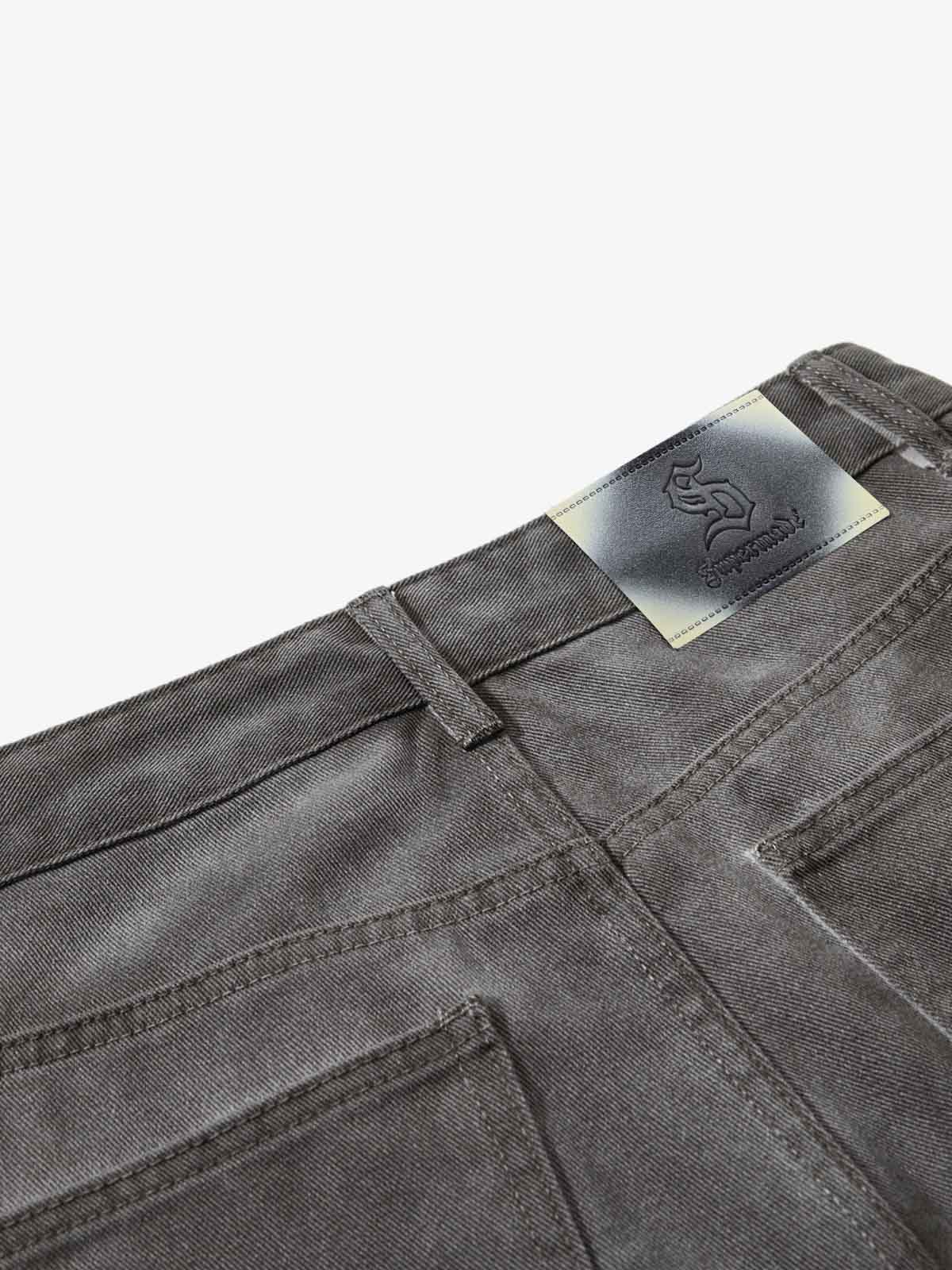 Washed Pleated Wide-Leg Jeans 