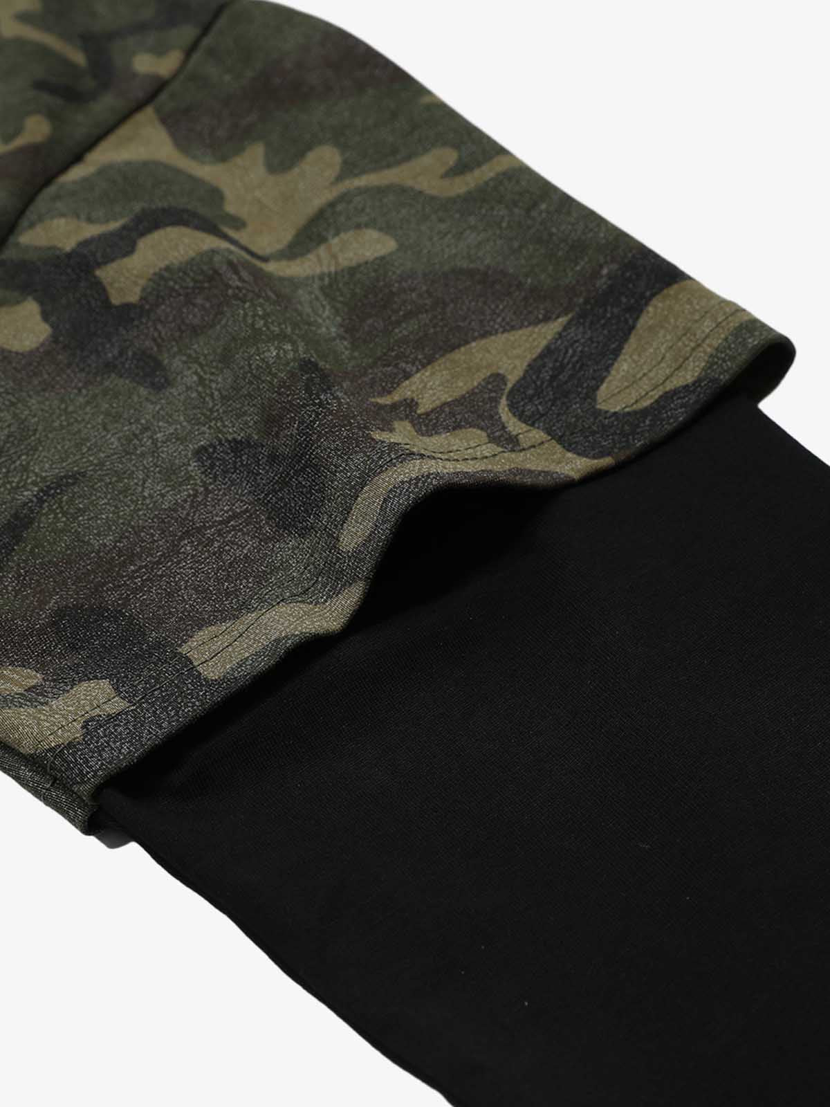 Camouflage Print Layered T-Shirt for Men - Perfect for Casual and Outdoor Wear 