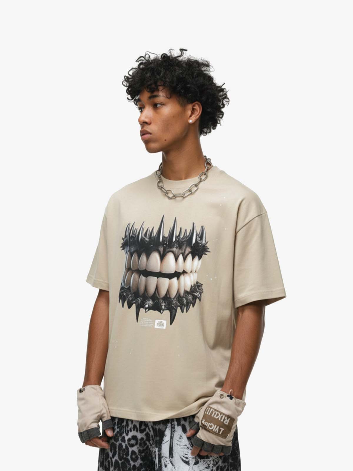 Spiked Teeth Graphic T-Shirt 