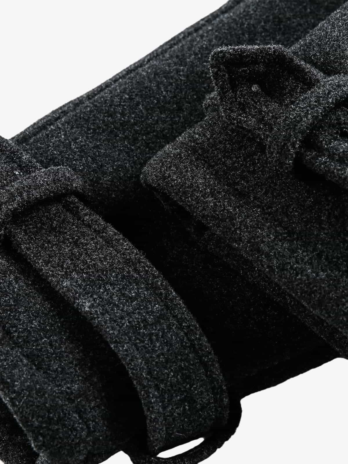 Stylish Zip-Up Jacket with Sleek Button Detail 