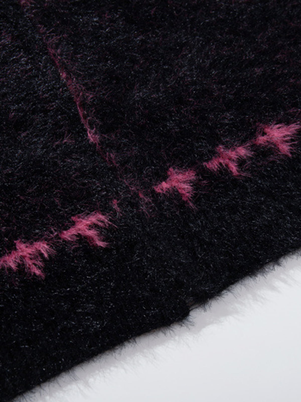 Cozy Pink Patterned Sweater for Women - Perfect for Casual and Festive Occasions 