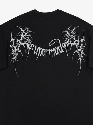 SUPM Gothic Sharp Letter Graphic T-Shirt 