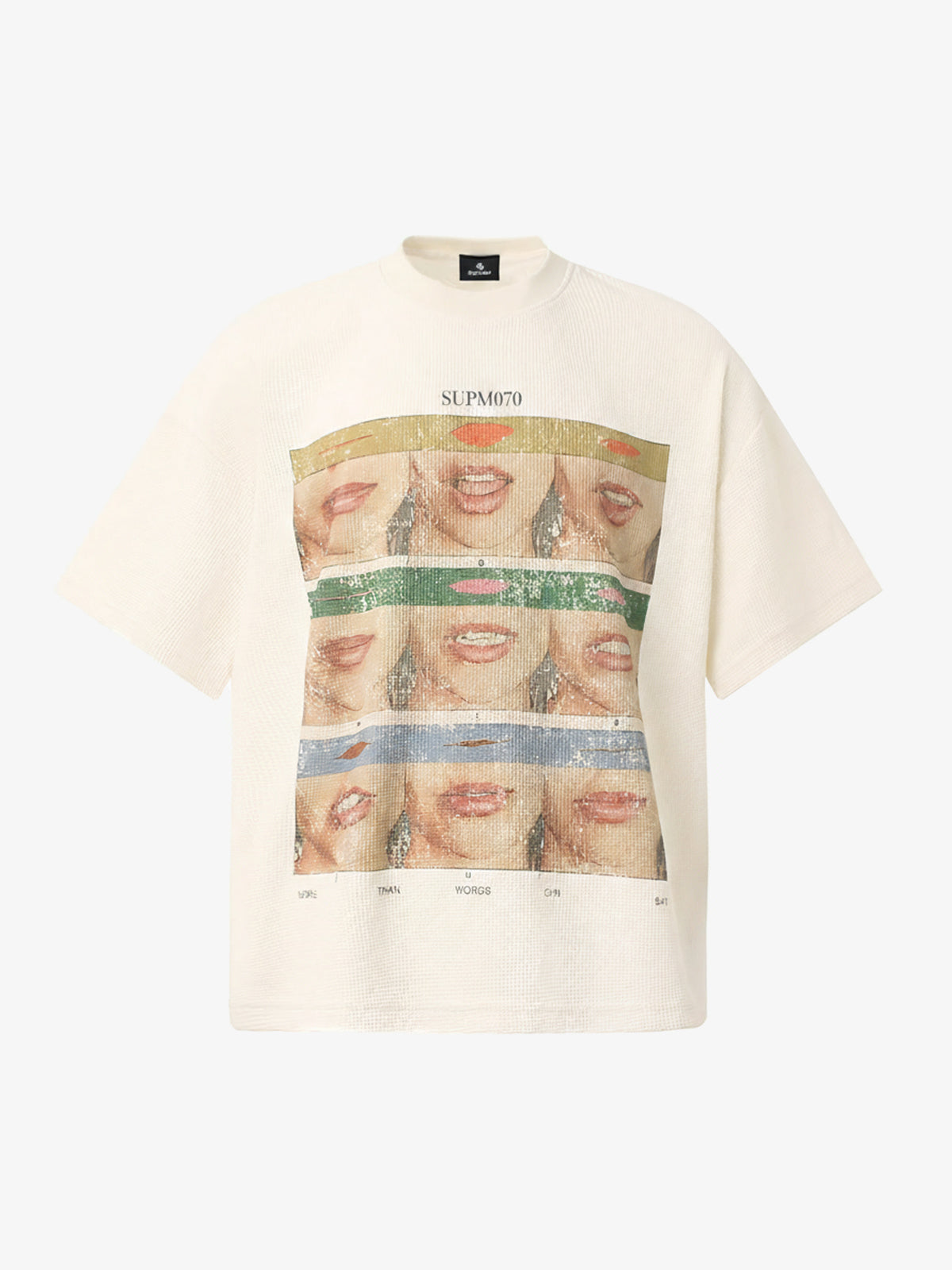 Cotton Oversized T-Shirt with Artistic Face Print and Bold Graphic Design 