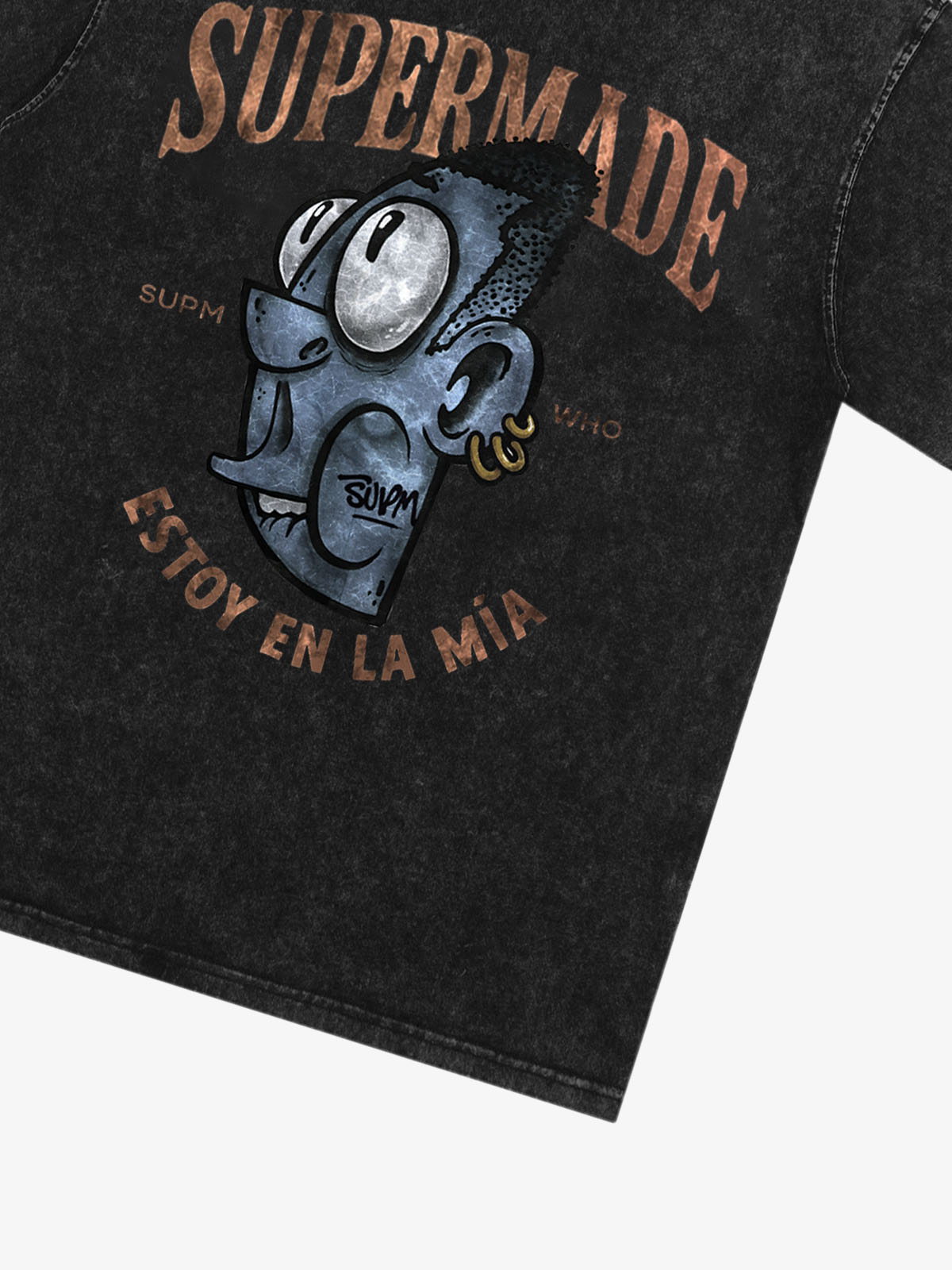 Graphic Print T-Shirt with Bold Artwork and Trendy Design 