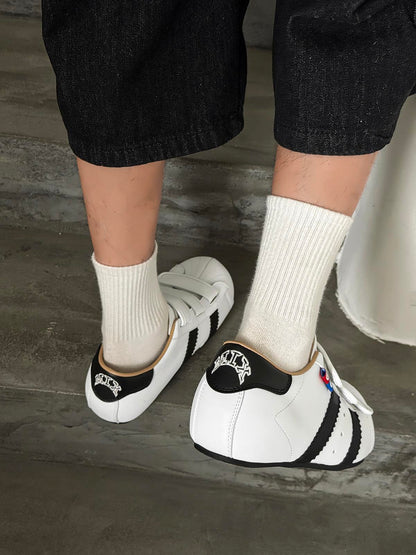 Stylish Velcro Strap Sneakers for Everyday Wear 