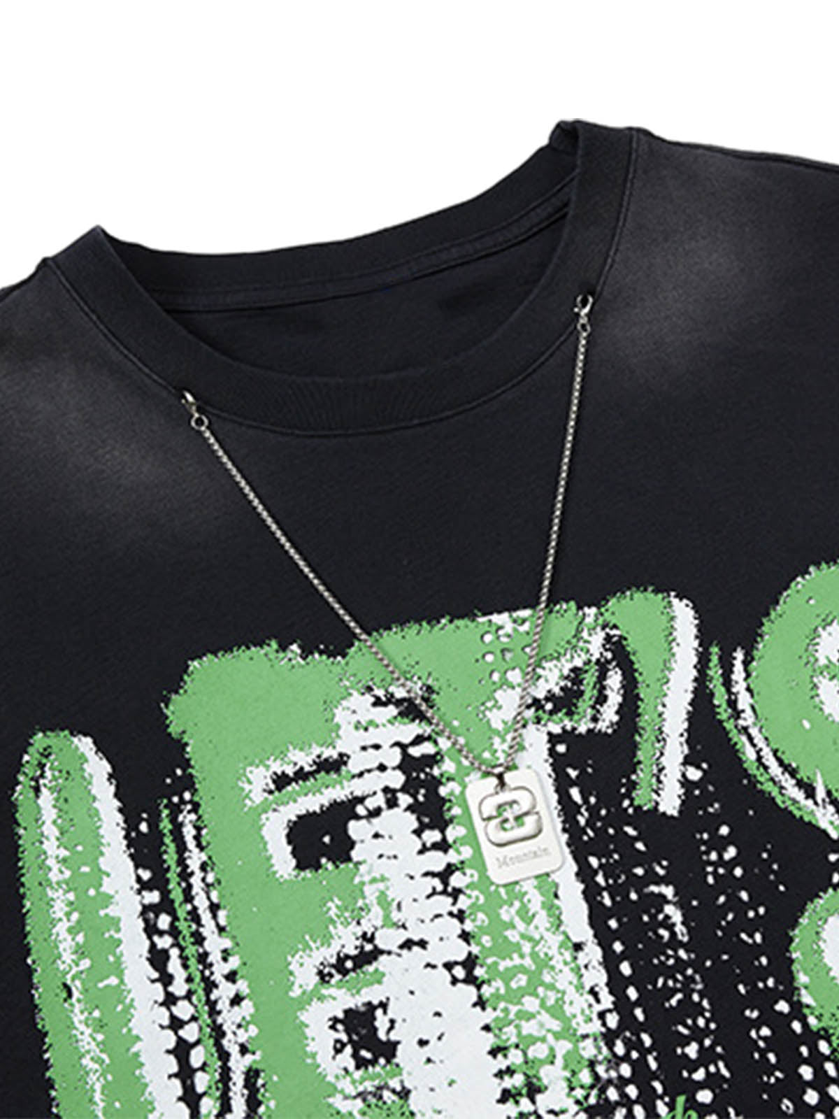 Street Graphic Spray Print Necklace T-Shirt 