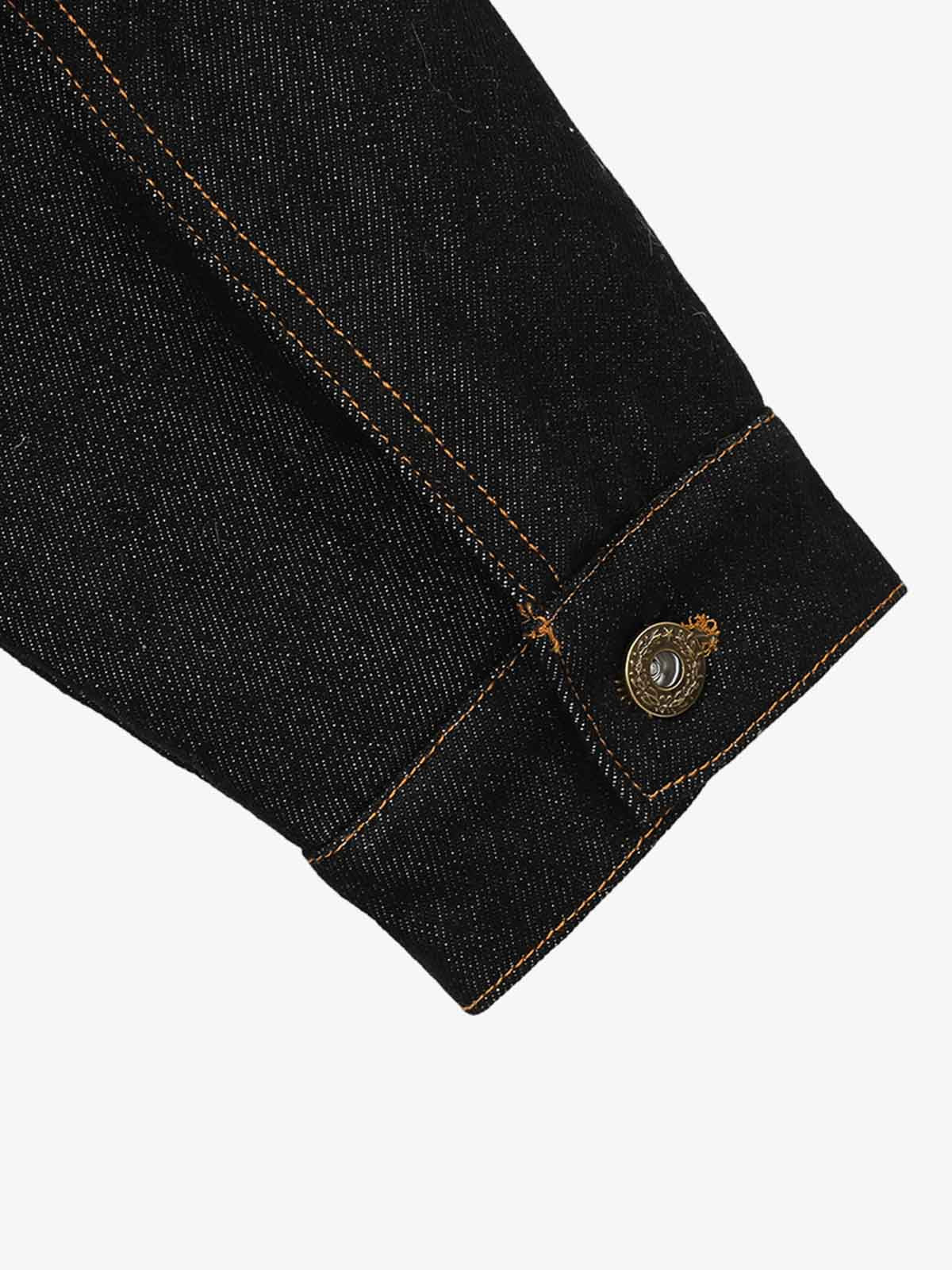 Edgy Spike-Embellished Sunglasses for Bold Fashion Statements 