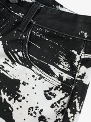 Jeans mit Tiermuster und Waschung