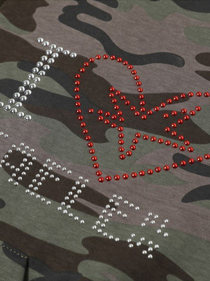 Camouflage Hooded Jacket with Heart Design for Men - Perfect for Casual and Outdoor Activities 