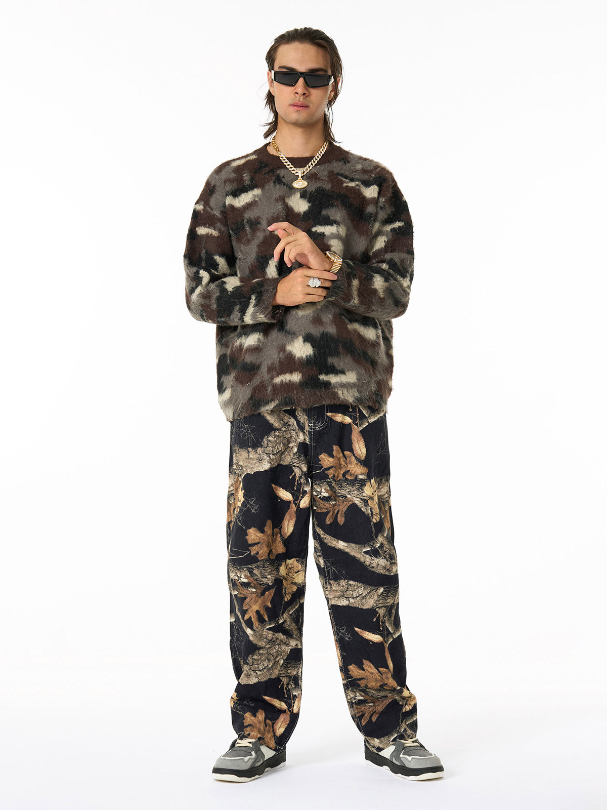 Camouflage Pattern Oversized Sweater for Men - Trendy and Versatile Streetwear 
