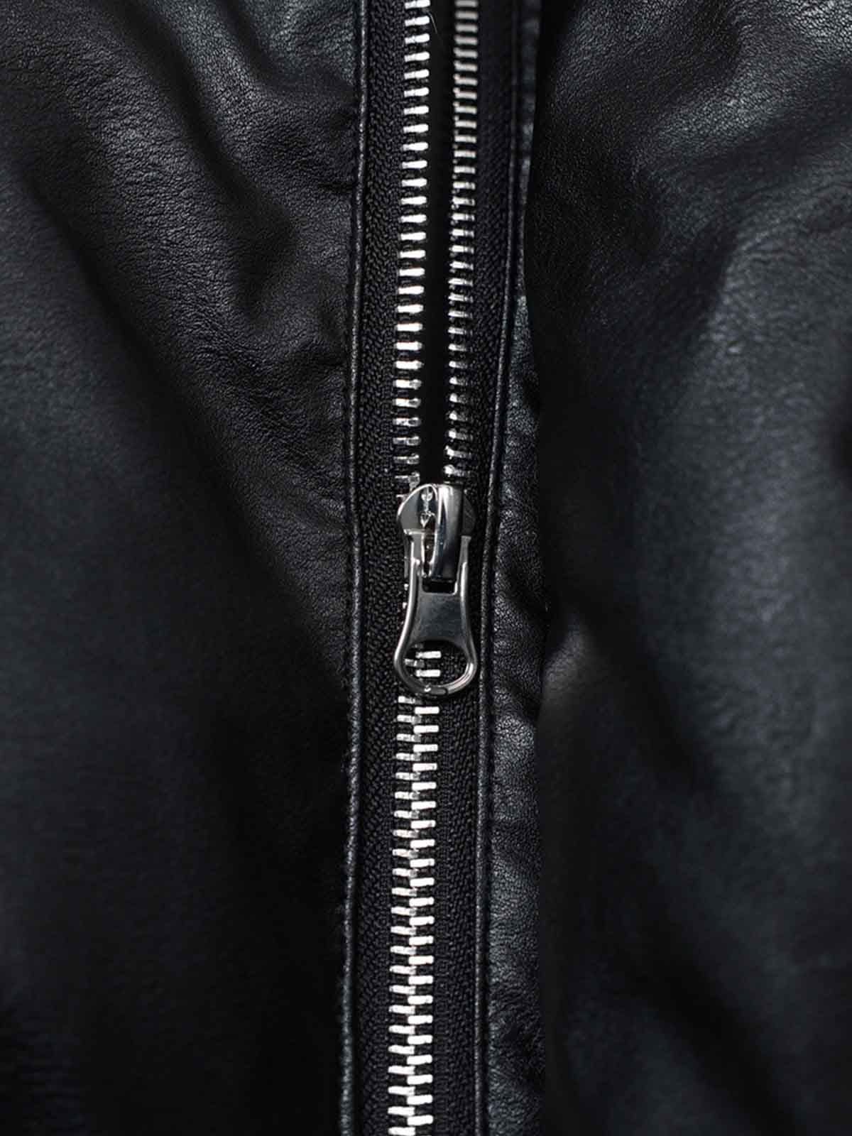 Edgy Spike-Embellished Sunglasses for Fashionistas 