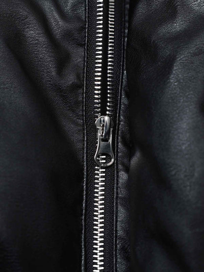 Edgy Spike-Embellished Sunglasses for Fashionistas 