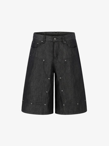 Pantalones cortos vaqueros con tachuelas y patchwork