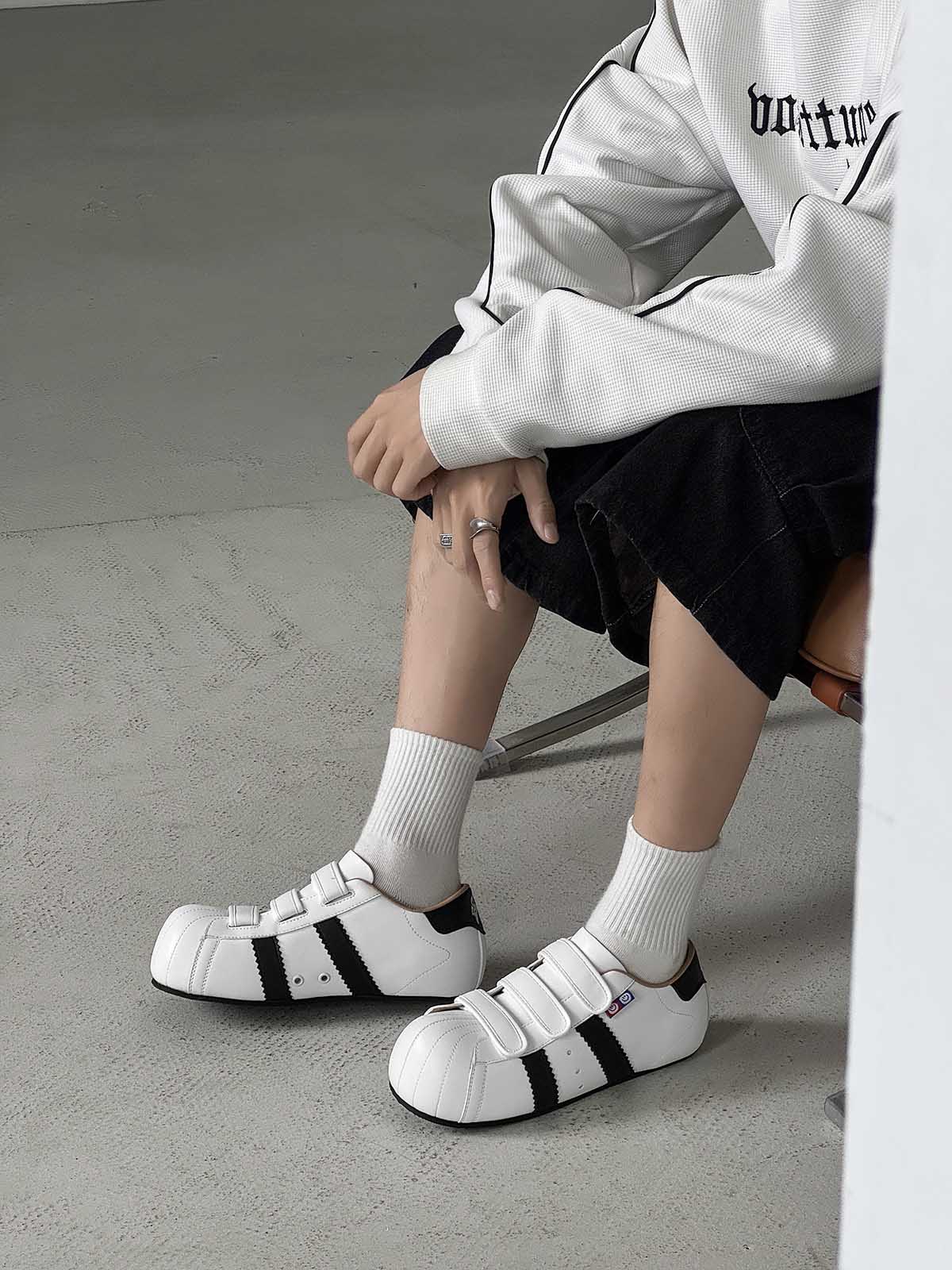 Stylish Velcro Strap Sneakers for Everyday Wear 