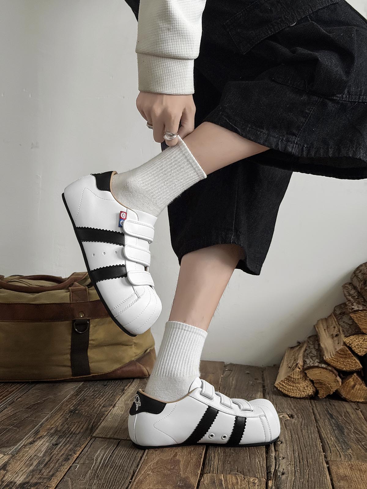 Stylish Velcro Strap Sneakers for Everyday Wear 