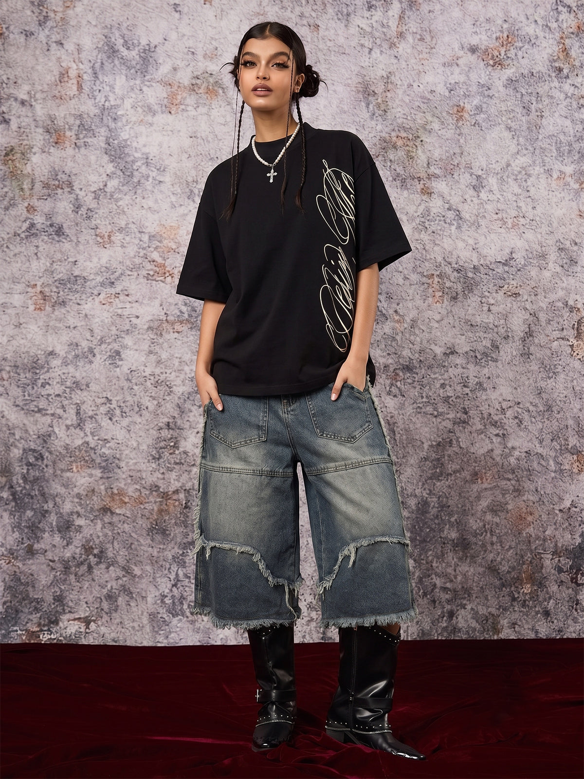 Ausgefranste, mehrlagige Jeans-Shorts mit Einsätzen