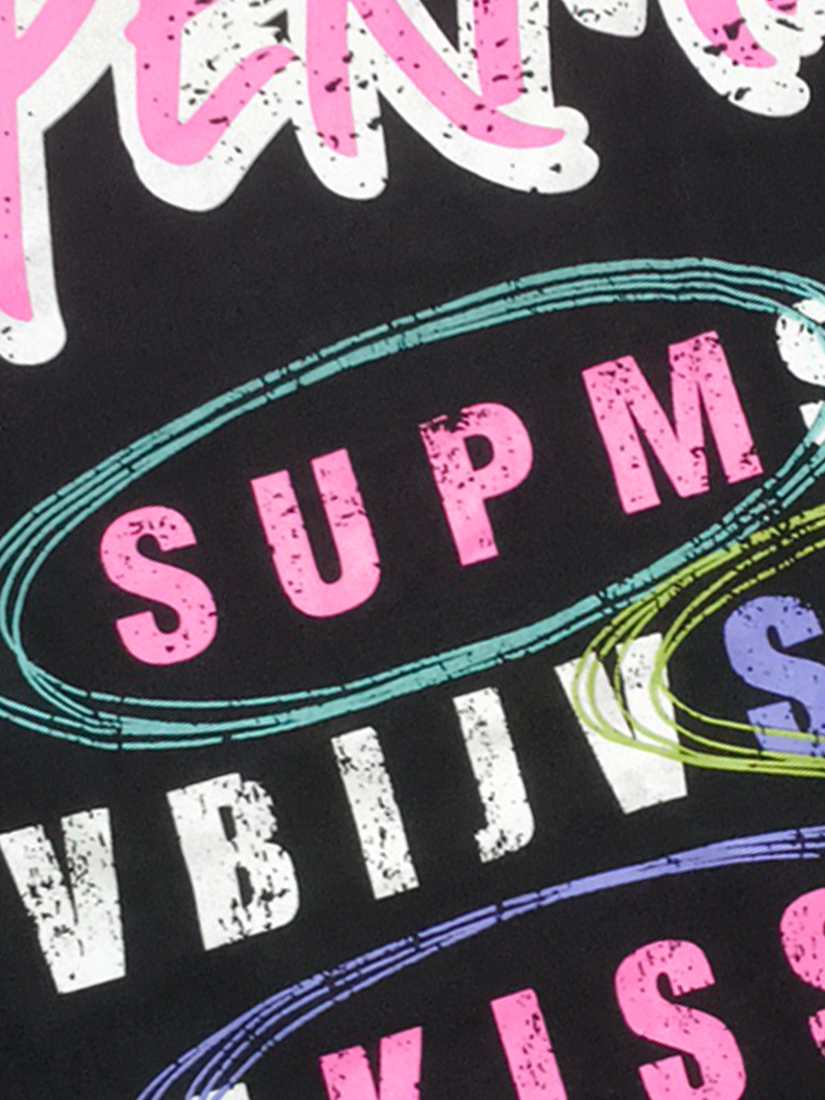 Maglietta grafica con lettere retrò