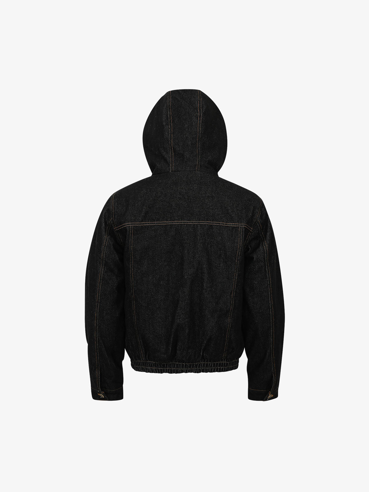 Edgy Spike-Embellished Sunglasses for Bold Fashion Statements 