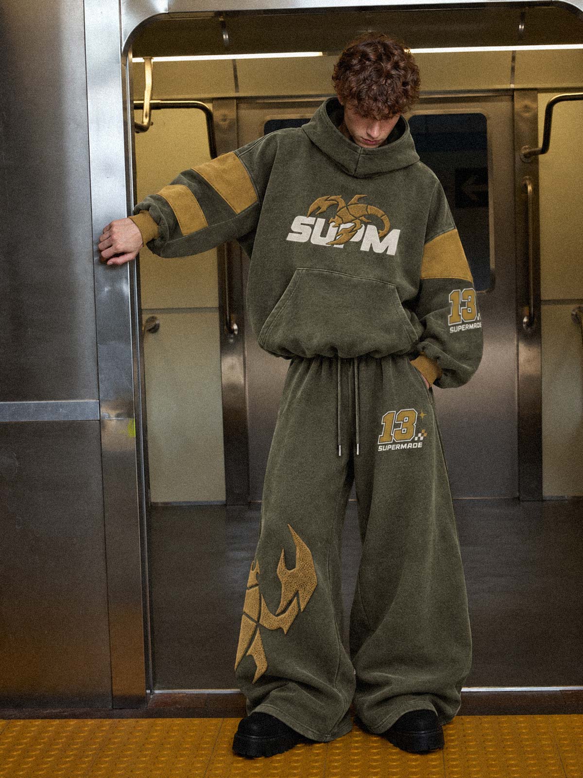 Letter Print Scorpion Terry Embroidered Hoodie & Sweatpants Set