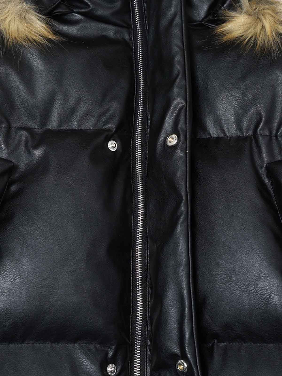 Edgy Spike-Embellished Sunglasses for Fashionistas 