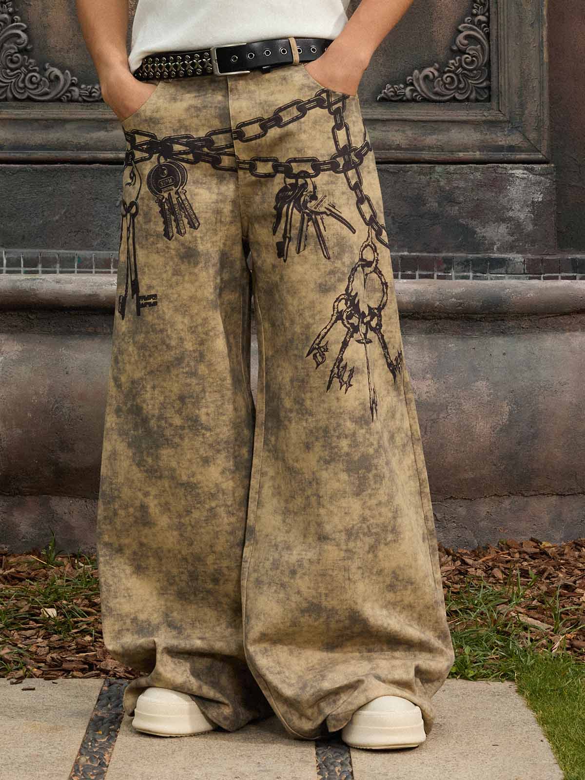 Supermade Distressed Chain And Key Print Baggy Pants 