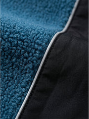 Chaqueta con capucha y cremallera, con paneles de sherpa en bloques de color