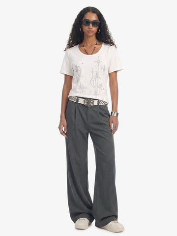 Minimalistisch drapierte, maßgeschneiderte Hose